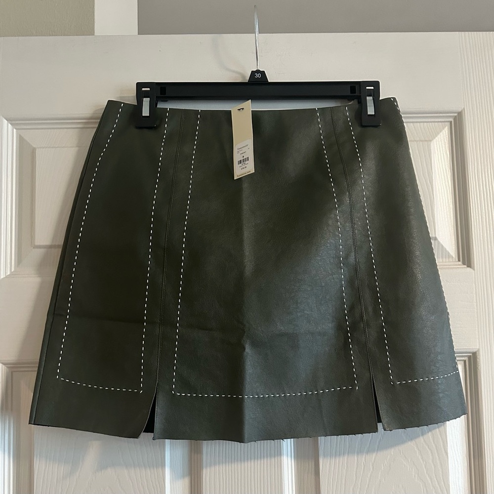 Francesca's Collections Dark Green Mini Skirt
